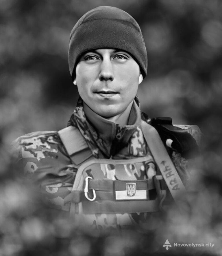 Андрій Мельник
